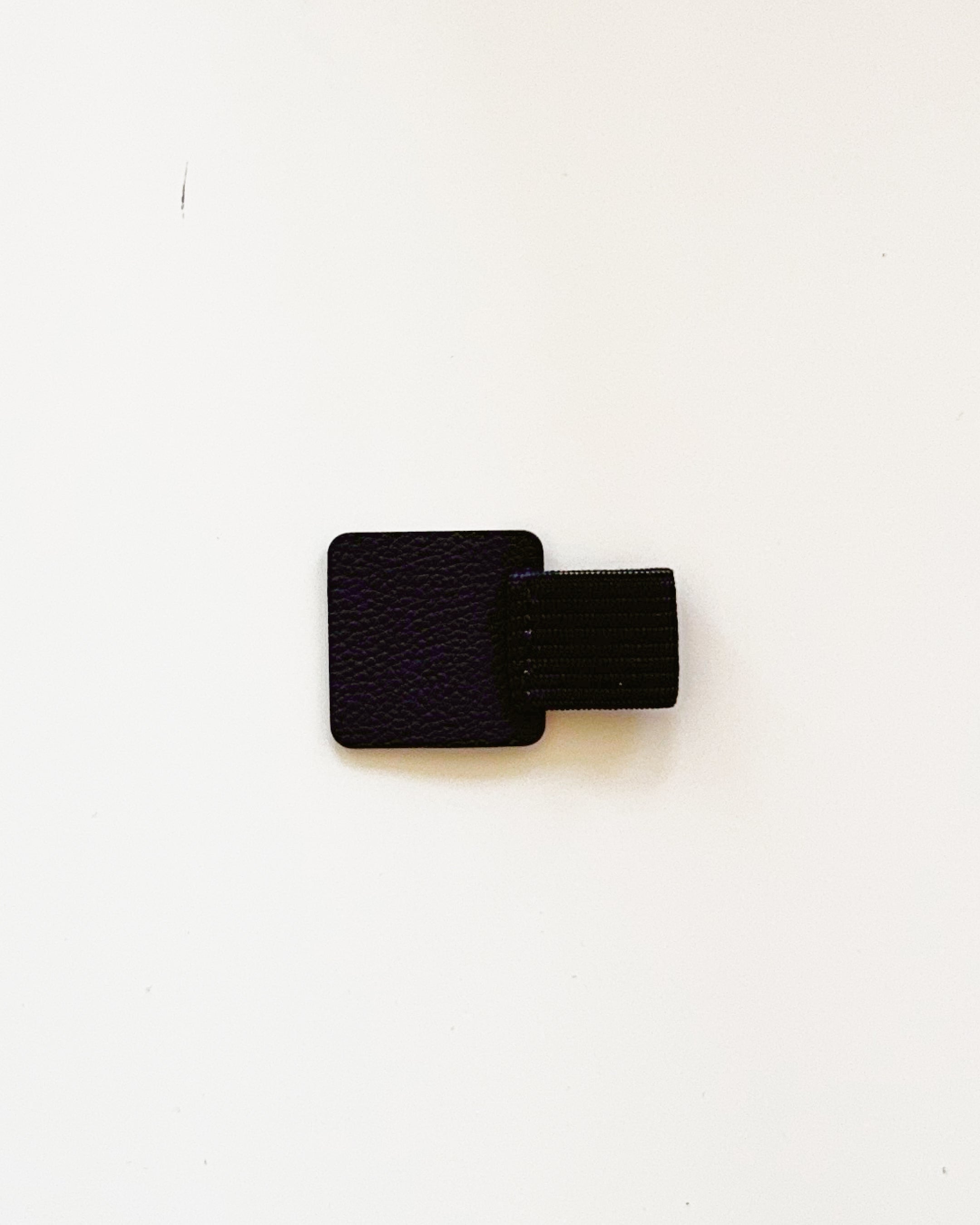 Porte-stylo adhésif