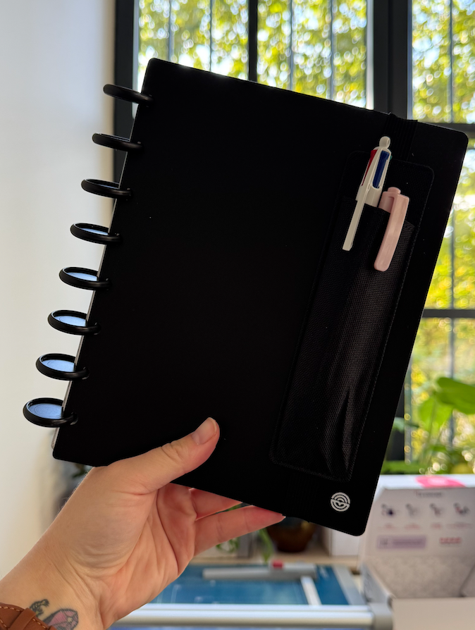 Couverture A5 noire